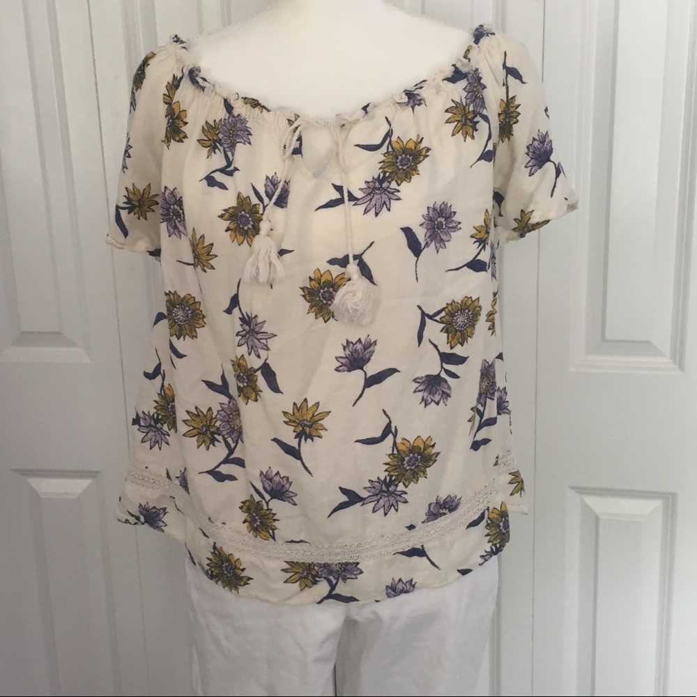 Old Navy short sleeved blouse